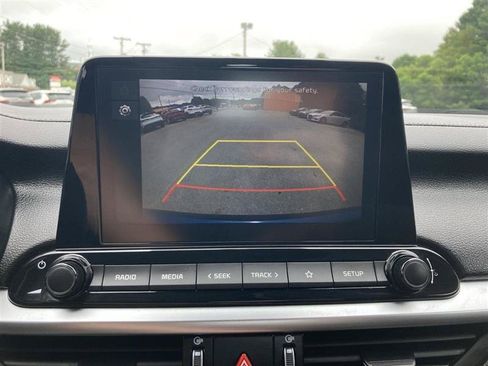 Used 2022 Kia Forte LXS w/ LXS Technology Package FWD image 19