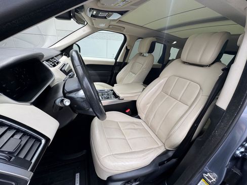 Used 2019 Land Rover Range Rover Sport HSE image 25