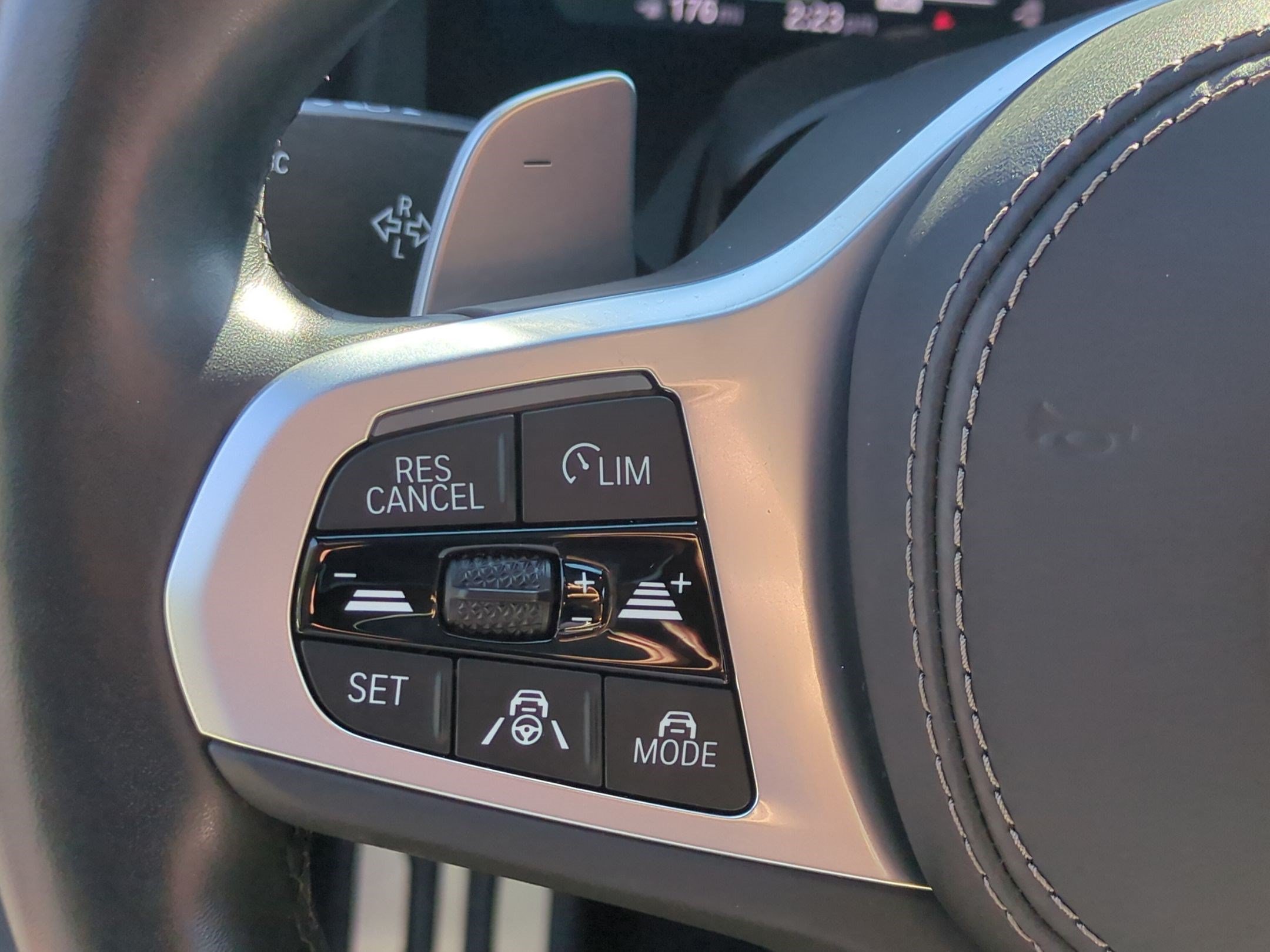 Certified 2025 BMW 840i RWD image 19