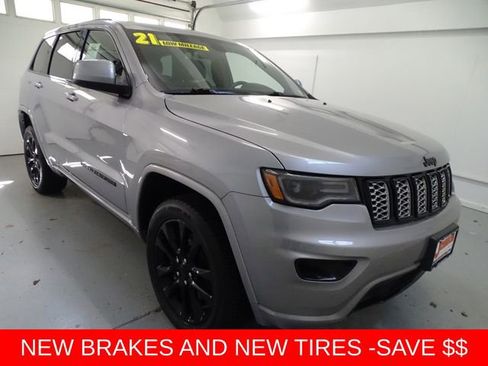 Used 2021 Jeep Grand Cherokee Laredo X AWD/4WD image 1