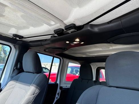 Used 2021 Jeep Wrangler Unlimited Sport AWD/4WD image 7
