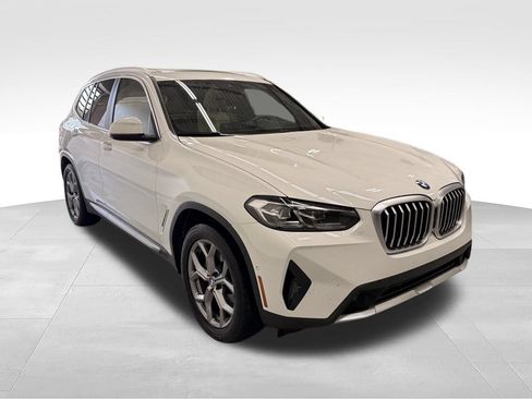 Used 2024 BMW X3 xDrive30i w/ Premium Package AWD/4WD image 7