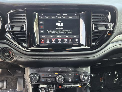 Used 2022 Dodge Durango GT image 24