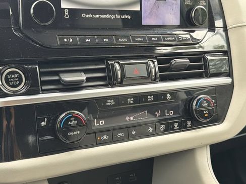 Used 2022 Nissan Pathfinder SL w/ Cargo Package AWD/4WD image 14