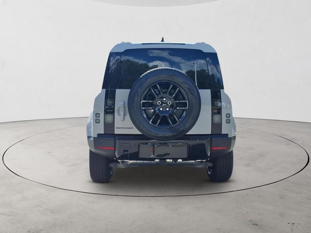 New 2026 Land Rover Defender 110 S AWD/4WD image 6