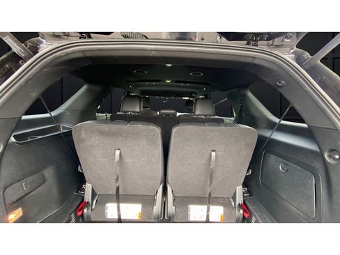 Used 2019 Ford Explorer XLT w/ Equipment Group 202A AWD/4WD image 25