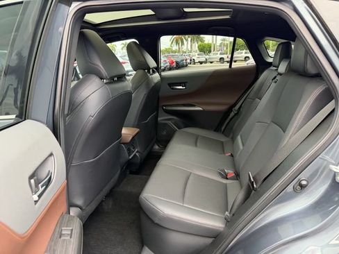 Used 2023 Toyota Venza Limited AWD/4WD image 14