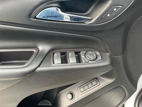 Used 2019 Chevrolet Equinox Premier AWD/4WD image 10