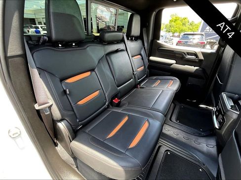 Used 2024 GMC Sierra 1500 AT4 w/ Technology Package image 25