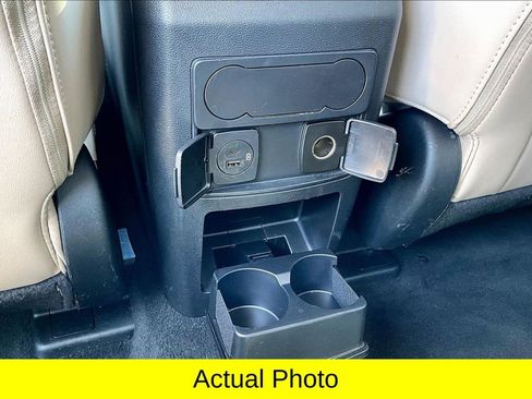 Used 2022 Ford Explorer XLT w/ Equipment Group 202A image 25