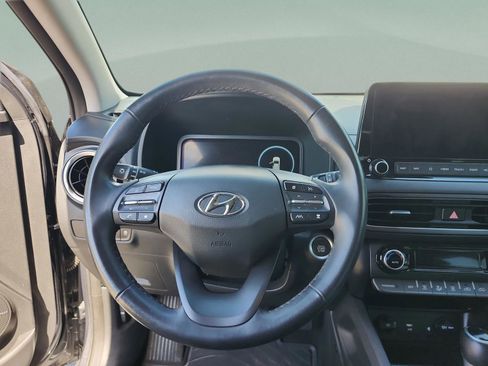 Certified 2022 Hyundai Kona Limited image 9