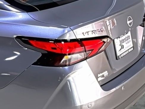 Used 2025 Nissan Versa S w/ Trunk Package FWD image 11
