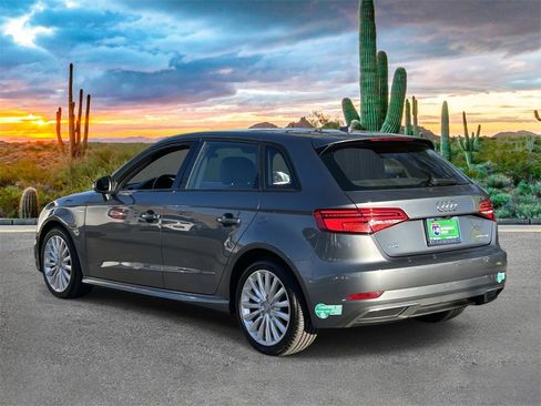Used 2017 Audi A3 e-tron Premium image 5
