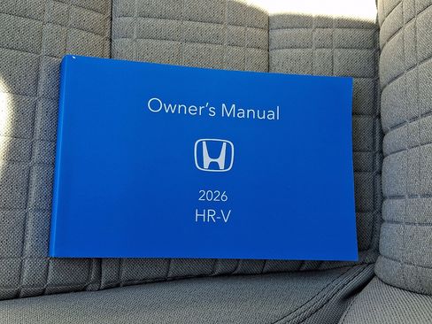 Certified 2026 Honda HR-V LX image 27