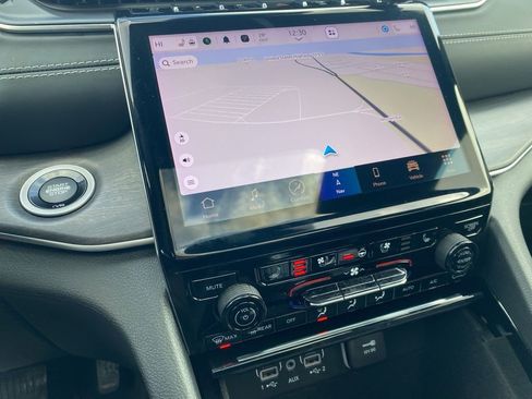 Used 2023 Jeep Grand Cherokee L Overland image 34