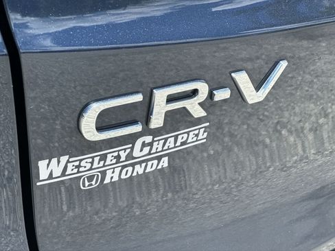 Used 2025 Honda CR-V EX image 11