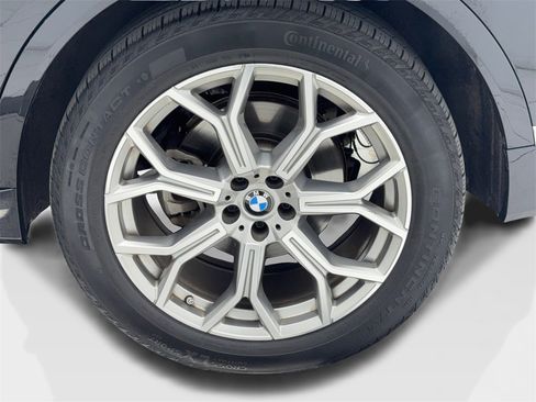 Used 2024 BMW X7 xDrive40i image 58