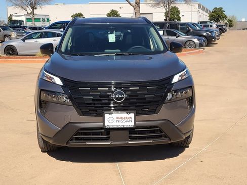 New 2026 Nissan Rogue SV FWD image 5