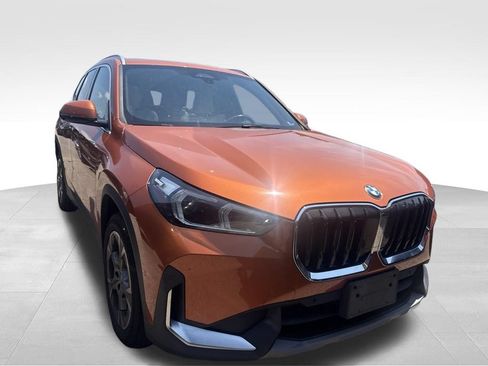 Used 2023 BMW X1 xDrive28i w/ Convenience Package AWD/4WD image 3