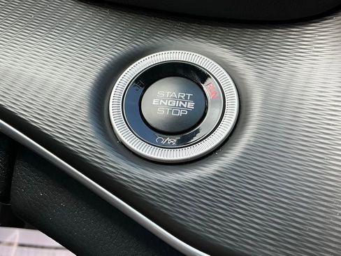 Used 2025 Jeep Grand Cherokee Laredo w/ Trailer Tow Package image 28