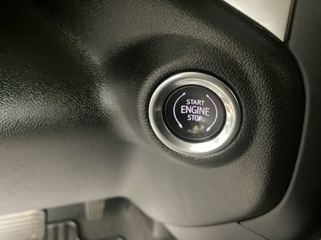 Used 2021 Chevrolet Silverado 1500 LT AWD/4WD image 32