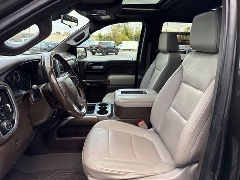 Used 2021 Chevrolet Silverado 1500 LT Trail Boss w/ Convenience Package II image 10