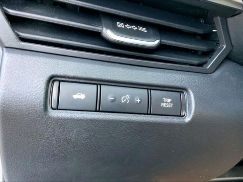 Used 2021 Nissan Altima 2.5 SV FWD image 29
