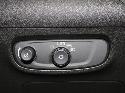 Used 2024 Buick Encore GX Sport Touring AWD/4WD image 39