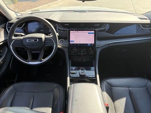 Used 2022 Jeep Grand Cherokee Limited 4xe image 13