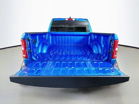 Used 2025 RAM 1500 Laramie AWD/4WD image 31