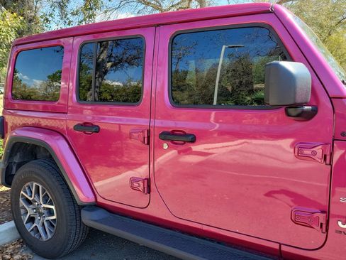 Used 2024 Jeep Wrangler Sahara w/ Technology Group image 13