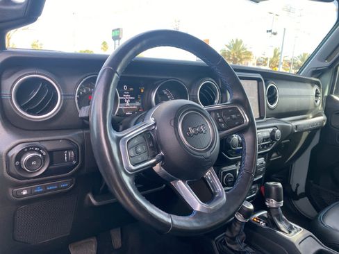 Used 2023 Jeep Wrangler Unlimited Rubicon 4xe w/ Steel Bumper Group image 27