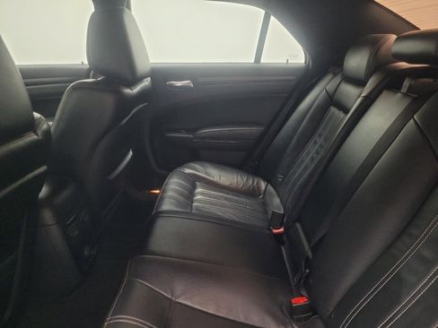 Used 2014 Chrysler 300 S AWD/4WD image 18