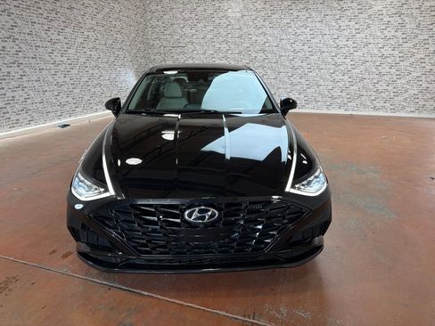 Used 2022 Hyundai Sonata Limited FWD image 2