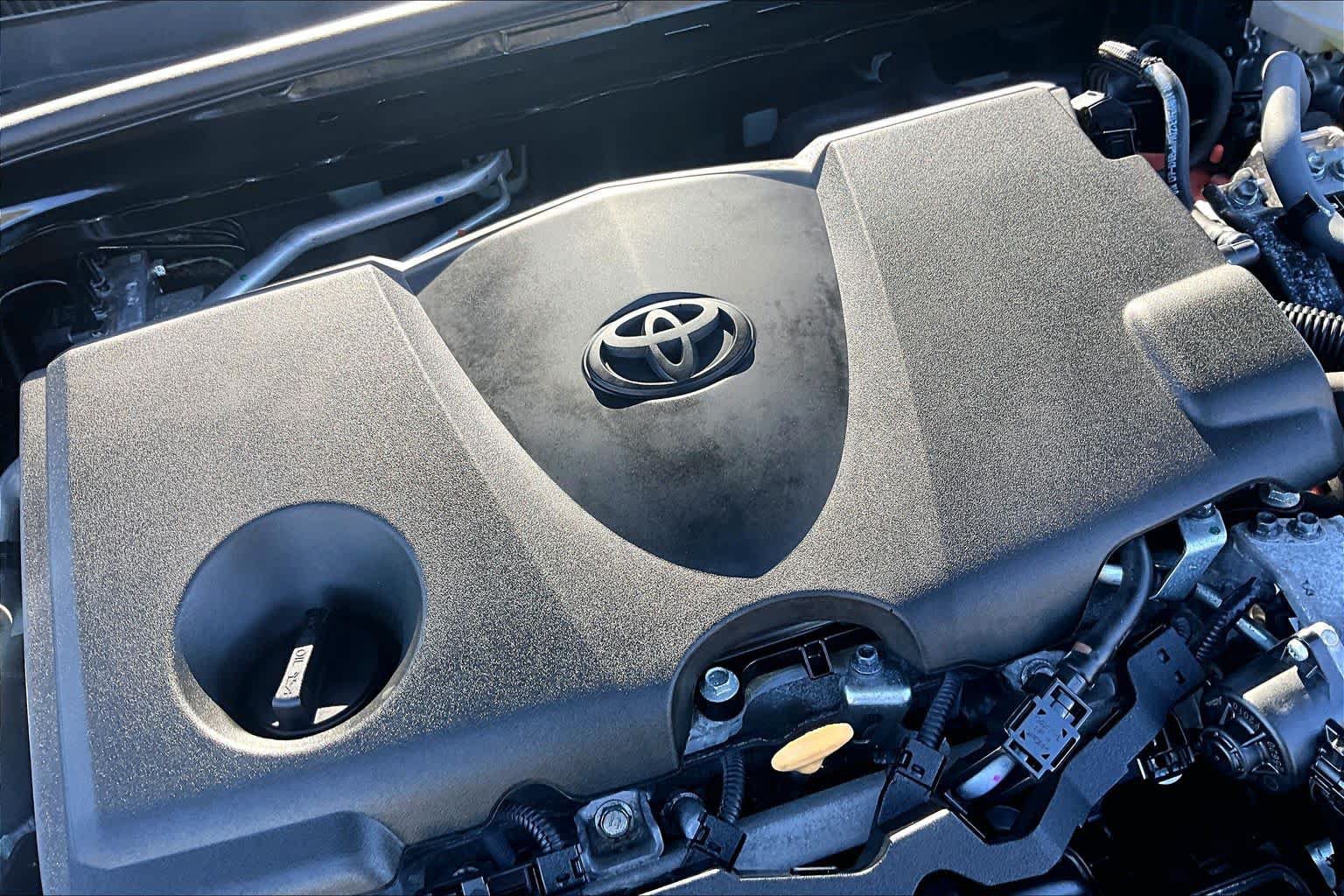 Used 2025 Toyota Camry XSE AWD/4WD image 33
