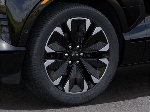 New 2025 Chevrolet Blazer EV RS RWD image 8