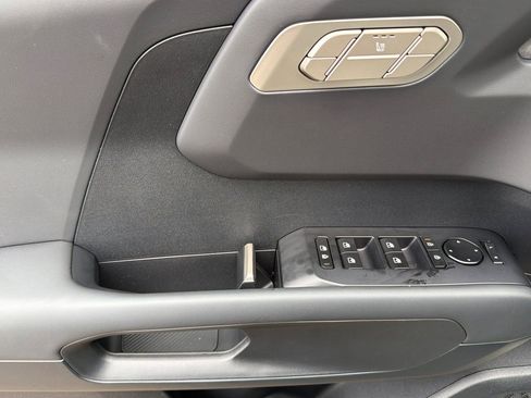 Used 2027 Kia Telluride S w/ Towing Package AWD/4WD image 9
