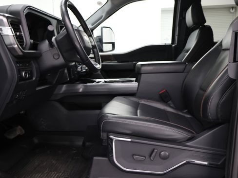 Used 2023 Ford F350 Lariat w/ Chrome Package AWD/4WD image 8