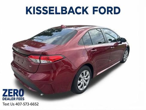 Used 2022 Toyota Corolla LE FWD image 4