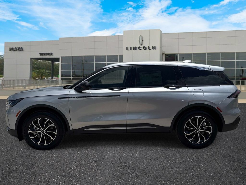 New 2026 Lincoln Nautilus Premier w/ Equipment Group 102A AWD/4WD image 6