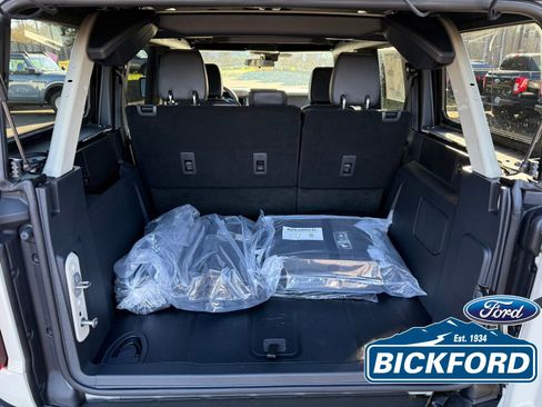 New 2025 Ford Bronco Big Bend w/ Black Diamond Package AWD/4WD image 7