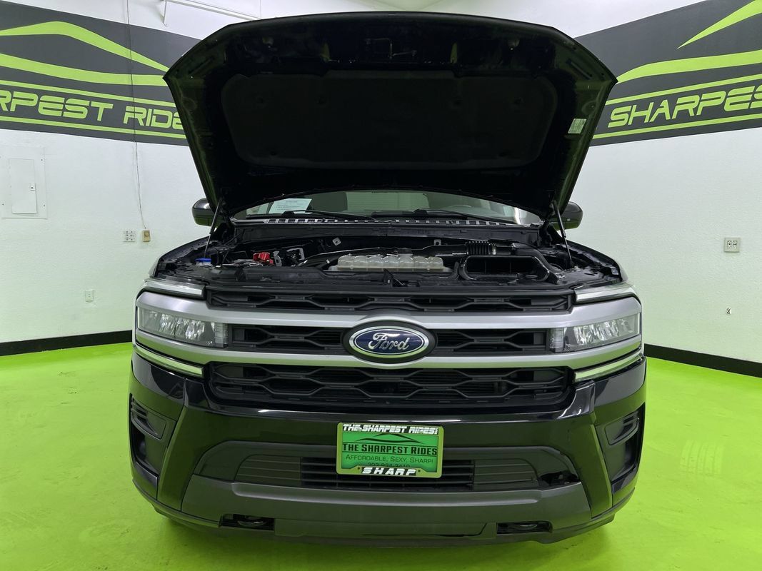Used 2023 Ford Expedition Max XLT AWD/4WD image 4