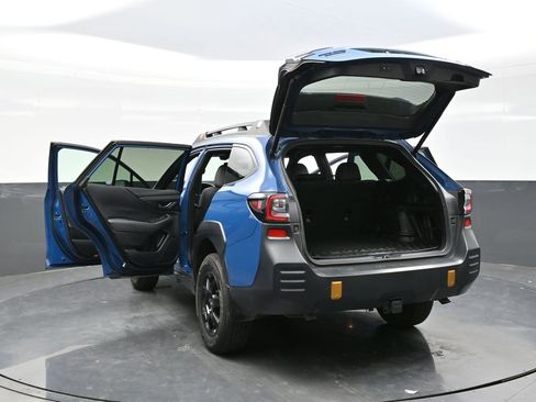 Used 2022 Subaru Outback Wilderness w/ Wilderness Package image 36