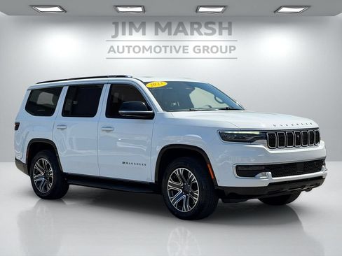Used 2023 Jeep Wagoneer 2WD w/ Premium Group I image 8