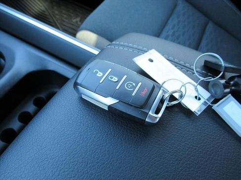 Used 2025 RAM 1500 Big Horn image 34