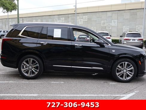 Used 2023 Cadillac XT6 Premium Luxury FWD image 11