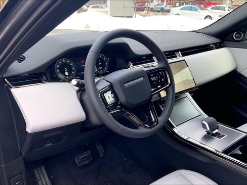 New 2026 Land Rover Range Rover Evoque S image 8