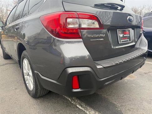 Used 2019 Subaru Outback 2.5i Premium image 27