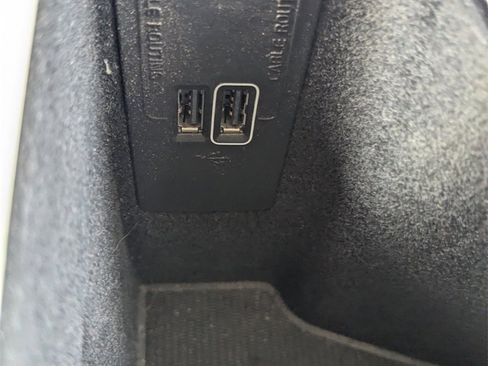 Used 2018 Volvo XC90 T6 Momentum w/ Convenience Package image 30