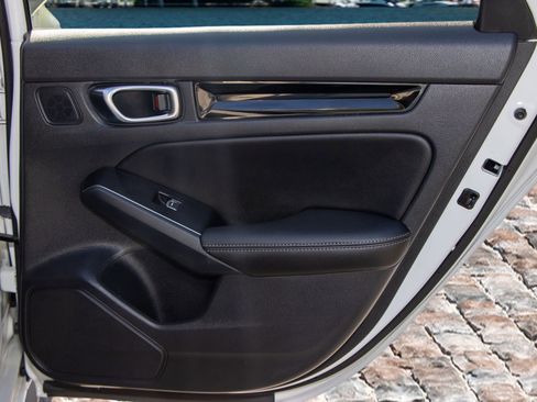 Certified 2023 Honda Civic Sport Touring image 13